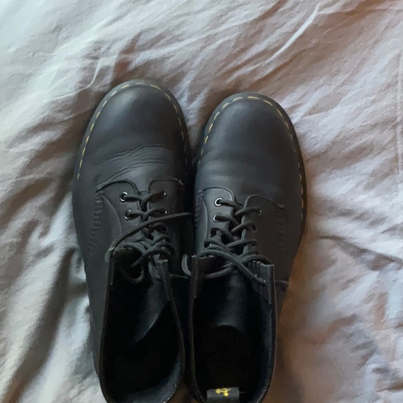 Original Dr. Martin. Matte Black. - Picture 2 of 4